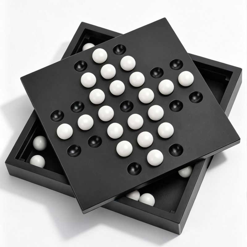 ヨーロッパクラシックシングルチェスペグソリティア教育用戦略ボ - Party Games Board Game のレビューと価格