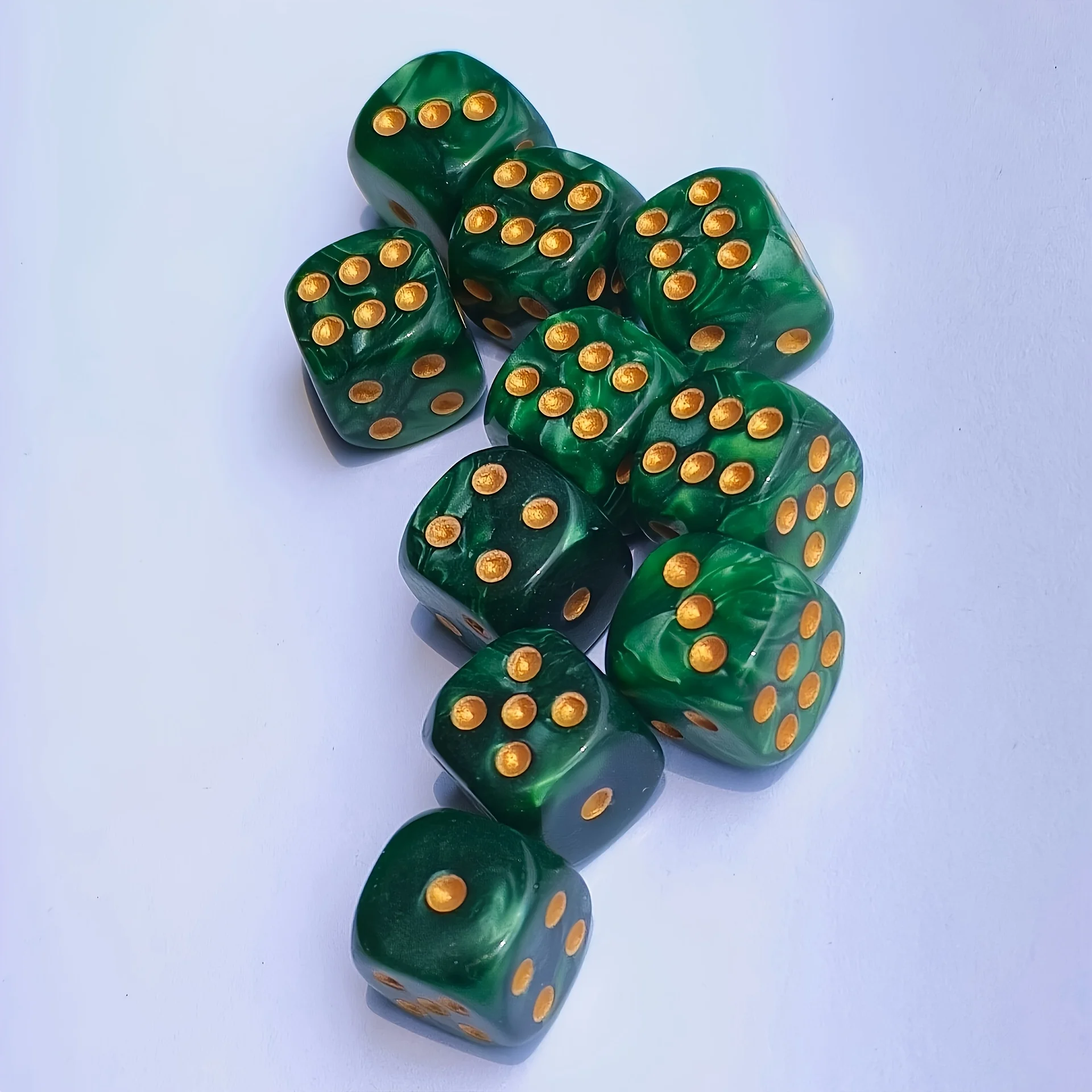 10個入り 12mm パールスワール D6 ダイス、角丸6面 - Party Games Board Game のレビューと価格
