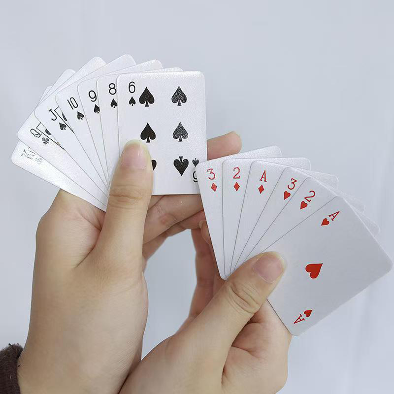 子供と大人のためのミニポーカートランプ,フェスティバルゲーム - Party Games Juego のレビューと価格